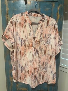 Lightweight Abstract Brushstroke Blouse in Blush and Navy
